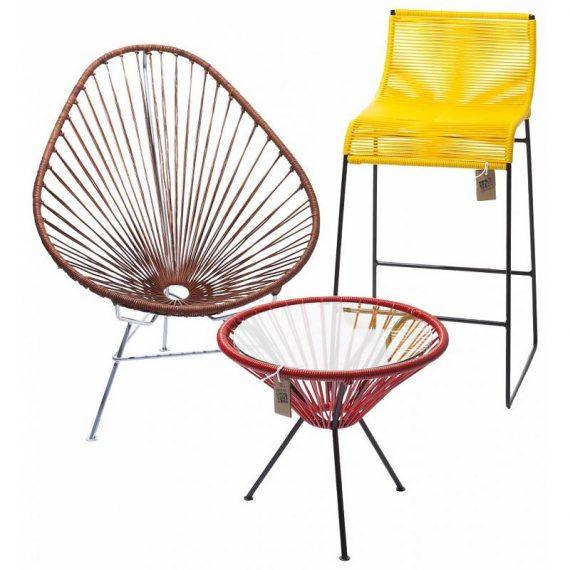 Mesilla roja Fair Furniture with chairs